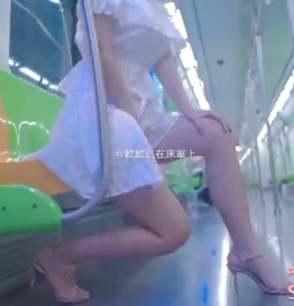 推特点点酱多人运动合集4部329M深夜必看