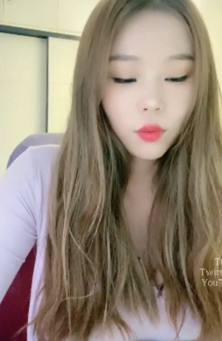 白桃直播羞辱视角合集1部524M太会玩