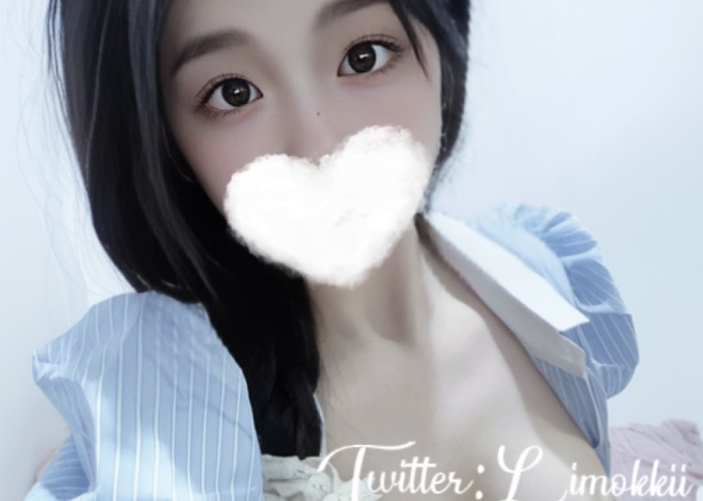 小粥抖音584m举牌定制私拍9部激爽