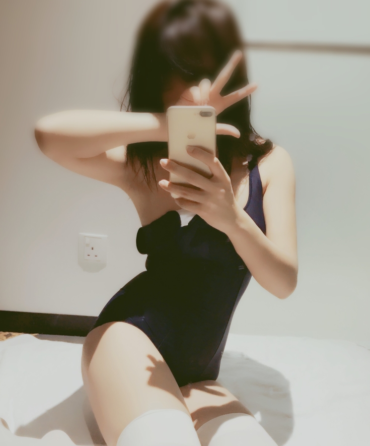 诱人YeYe液液酱5.73G微博套图41套