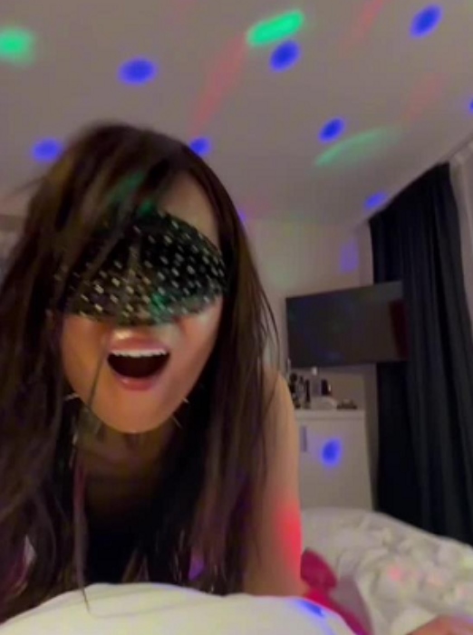 海外蜜雪劲爆三人行实战教学1.43GB最新展示