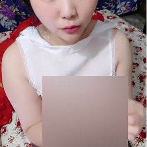 良家19岁少女丰满合集20.4G童颜大罩杯珍藏版