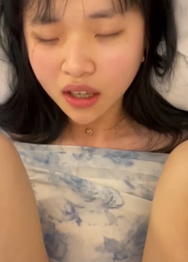 推特学生妹私拍15部309.9MB纯欲风