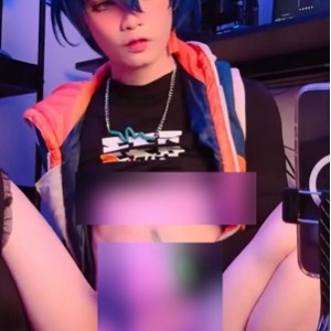 Aroma伪娘视觉冲击单视频486M漫画身材太顶了