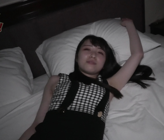 FC2神山ももか三人游高清合集77V265G绝版珍藏