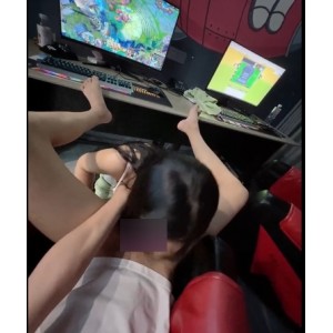 P站神秘女主强制游戏1V641MB超带感