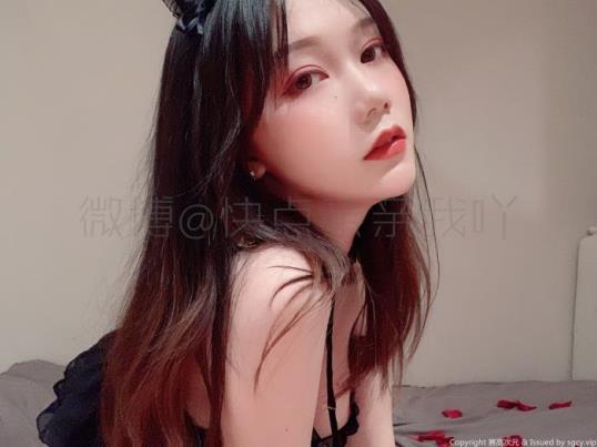 推特福利姬快点亲亲我吖绝密珍藏12.5G合集