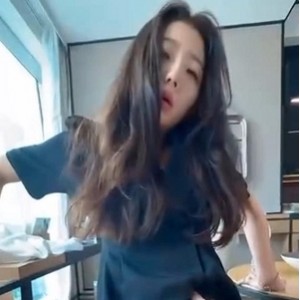 精选张津瑜吃瓜视频