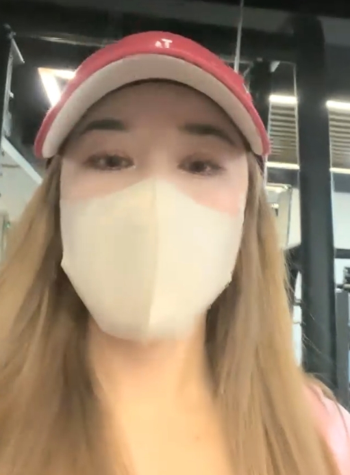 蜜桃臀太顶翘臀桃桃健身房私拍555部合集284G