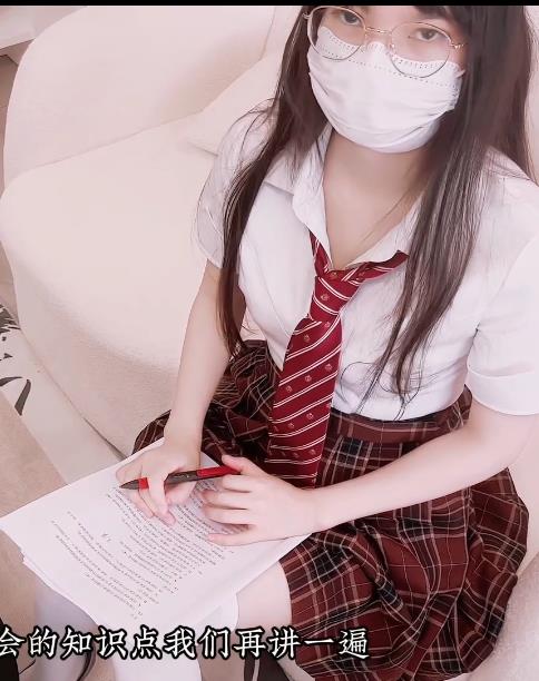 17G超顶私拍！长腿福利姬小熊奈奈22部合集极致魅惑
