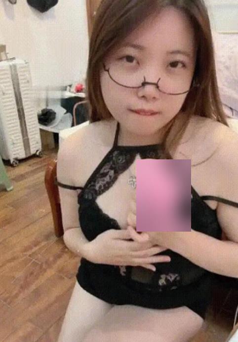 玩物直播萱子s原档私藏106部59G反差女仆的顶级拉扯