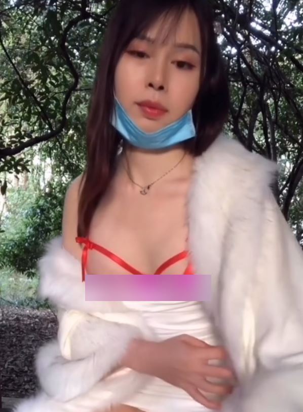 张思妮百万粉TS天花板1V781MB边缘实录
