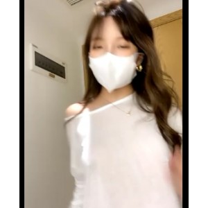 直播平台一只奶包反差女主播福利视频2部身材太顶了
