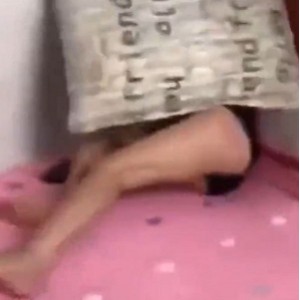 贴吧疯传捉打致残视频1v118MB手段残忍