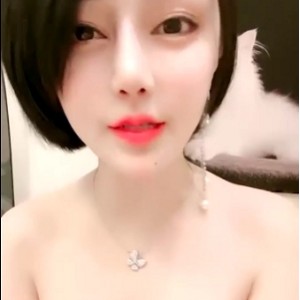 OnlyFans小允儿黑丝道具独秀1.1G这身材绝了