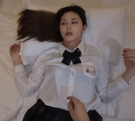508M推特桃子吖伪娘TS黑丝JK视频1部饱满撩人