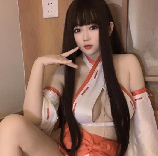 微胖是依酱吖PR社性感女巫1部110MB太顶了